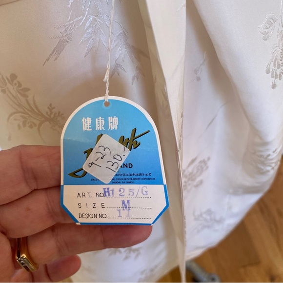 NWT silk ivory hand embroidered golden dragon  kimono robe - Picture 3 of 9